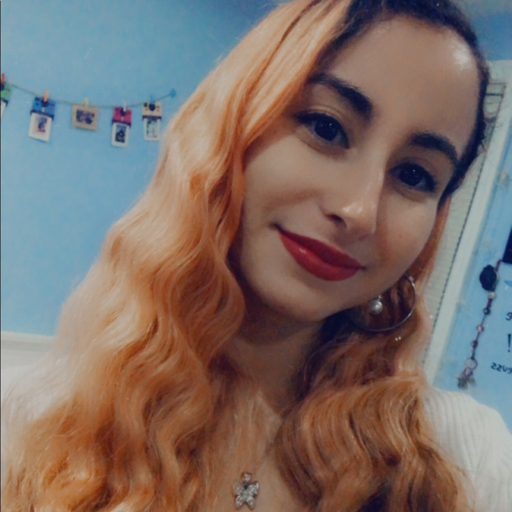 Meet your Posher, Beatriz